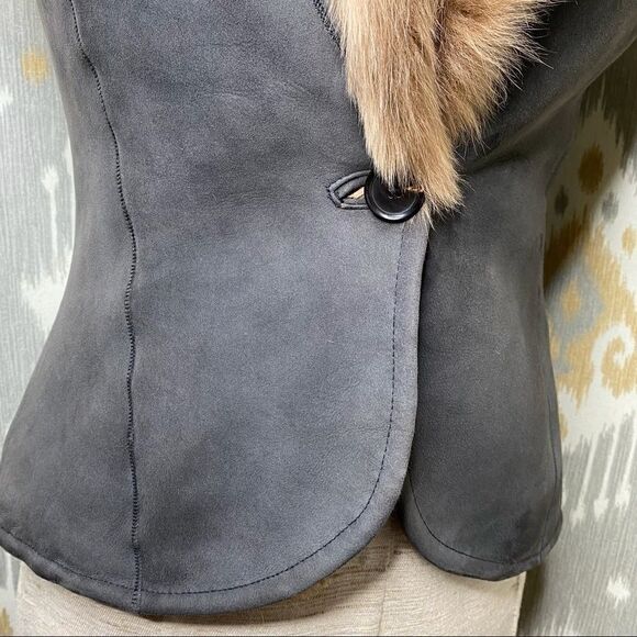 Ralph Lauren Collection Brown & Tan Shearling Contoured Sleeveless Gilet - Picture 16 of 16